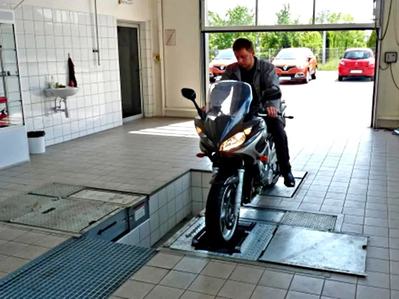 Co warto wiedzieć o tym, co jest sprawdzane na przeglądzie motocykla?