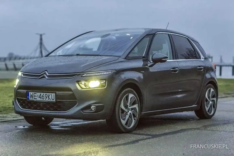 Ile pali Citroen C4 Picasso? Sprawdź rzeczywiste zużycie paliwa w różnych warunkach!