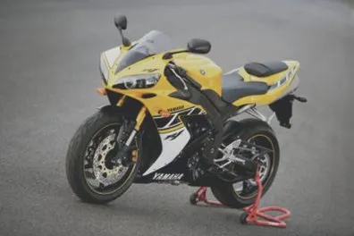 Ile pali Yamaha R1? Realne spalanie w mieście i trasie