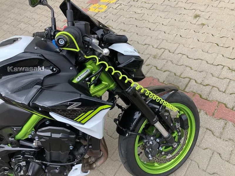 Skuteczne metody na forum: jak zabezpieczyć motocykl przed kradzieżą?
