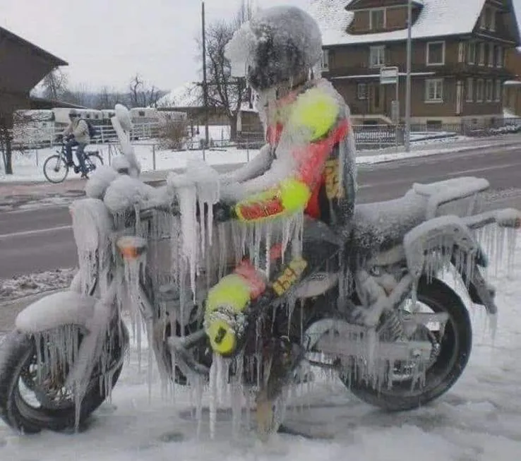 Jazda motocyklem w zimie