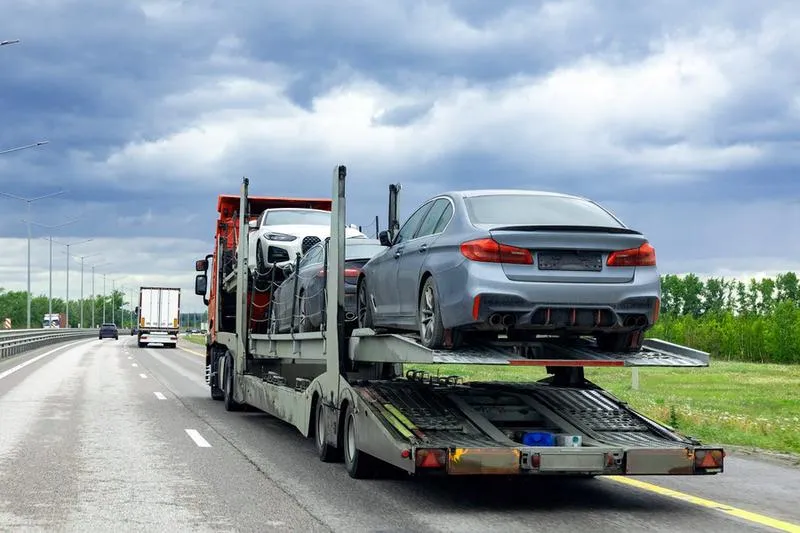 Logistyka dostawy samochodów
