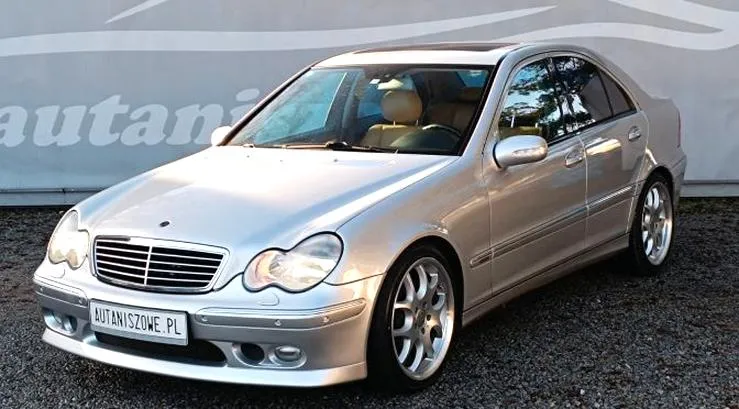 Mercedes W203