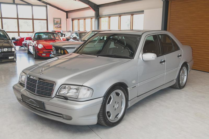 Otwieranie Mercedesa W202